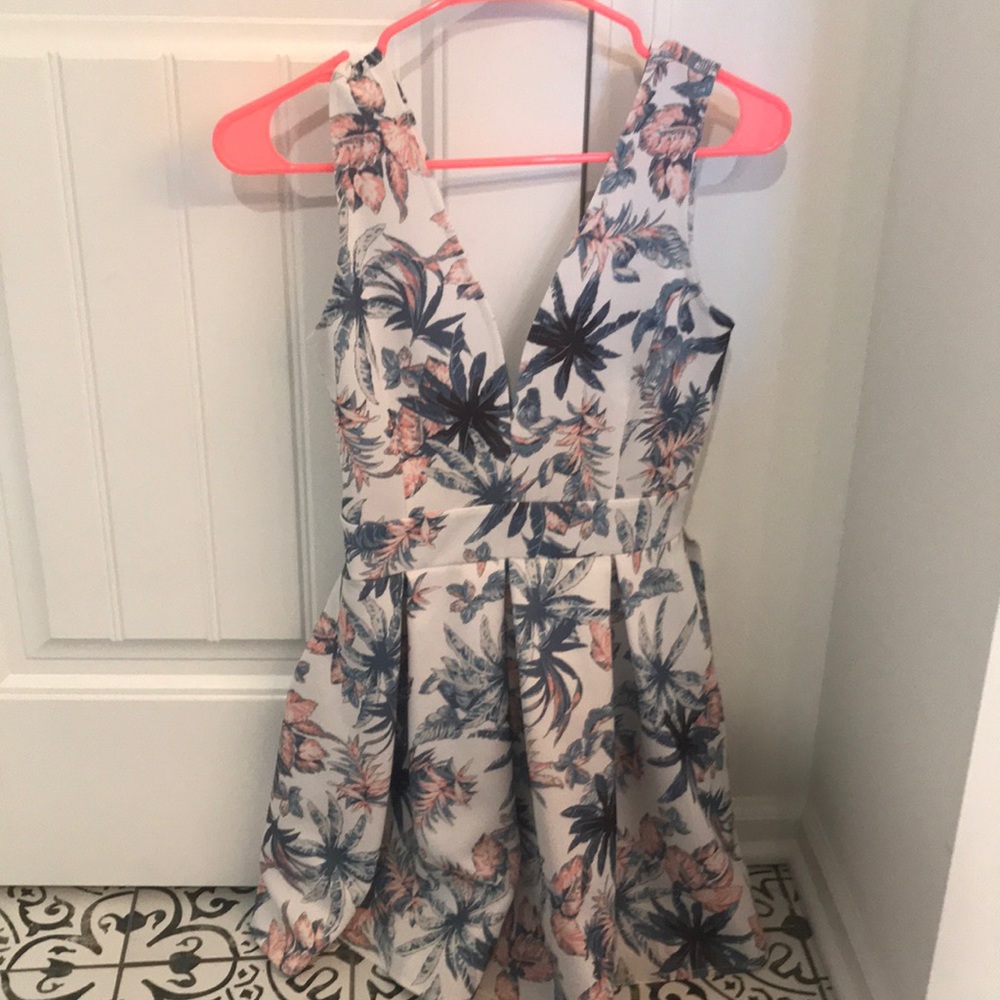 Cutest little vacation dress